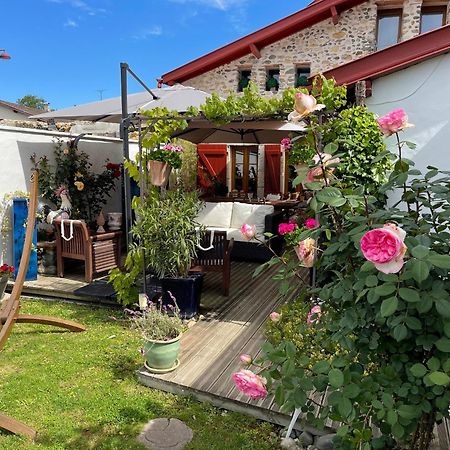 Bed and Breakfast Entre Pays Basque Et Bearn Lahontan Exterior foto